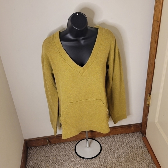 𝅺Orvis Women's V-Neck Kangaroo Pocket Sweater - Size (XS) - Excellent Condition - Picture 1 of 7
